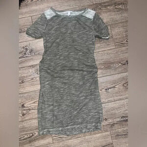 Liz Lange medium maternity dress